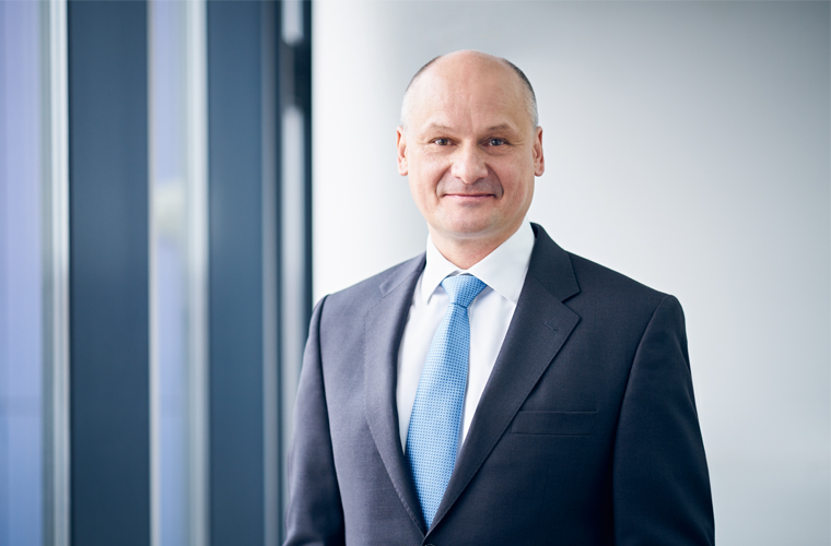 Dr. Dirk Rothweiler